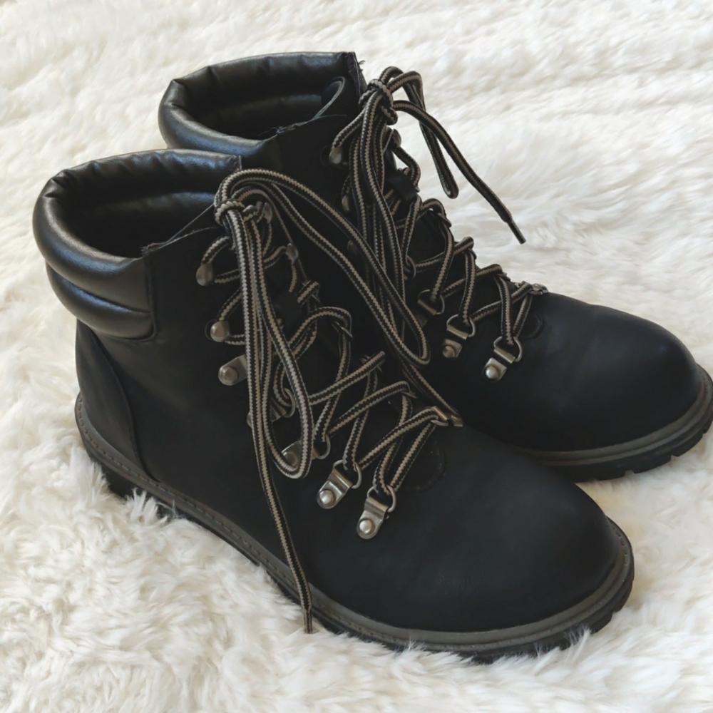 Espirit Boots, black, women's size 6.5, lace-up